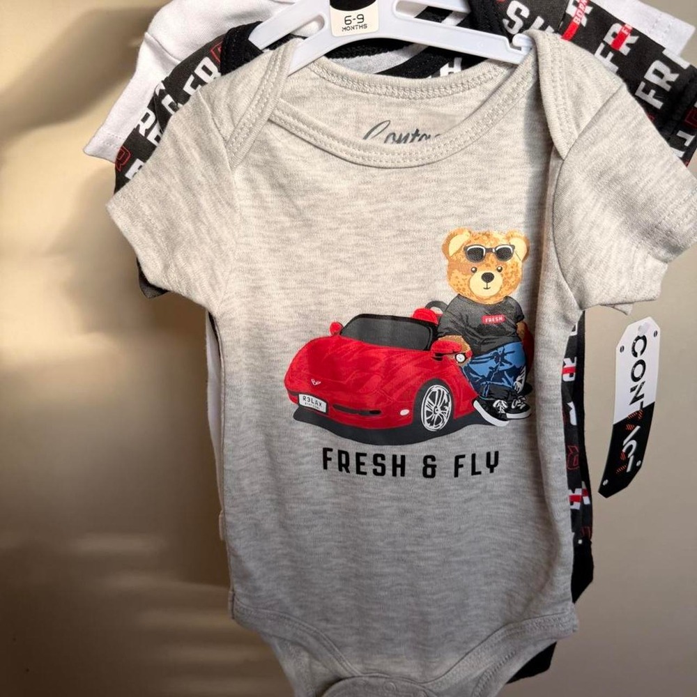 3 pack of baby bodysuits